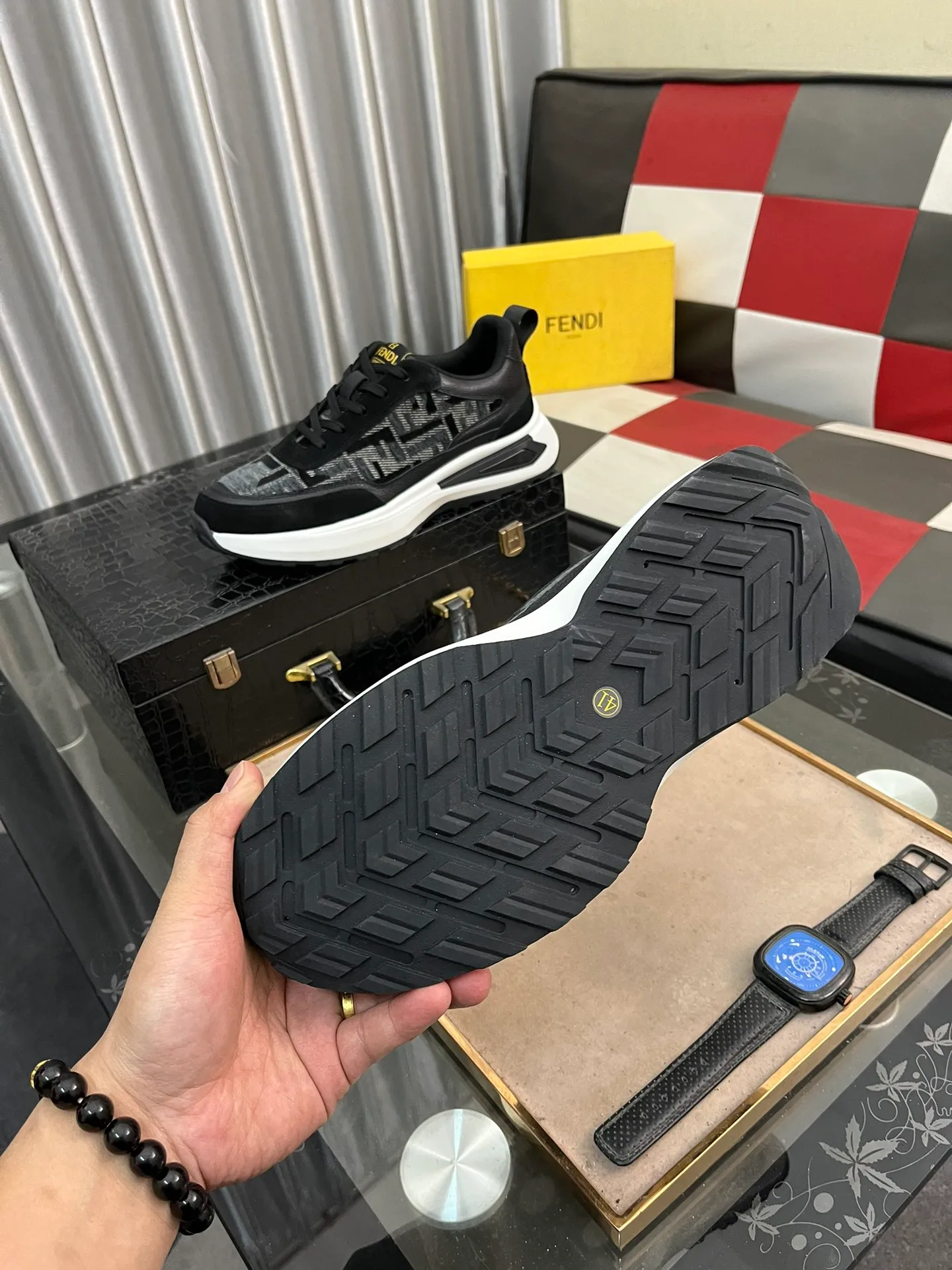 Men's Men's Shoes💰458⌚️⌚️[Fendi] Fendi's latest casual shoes for men! Available at counters simultaneously! Replica. The interior is made of top-grade sheepskin, and the original factory-supplied rubber outsole is used. Leading new fashion concepts. Matching code: 38-443️⃣Colors available